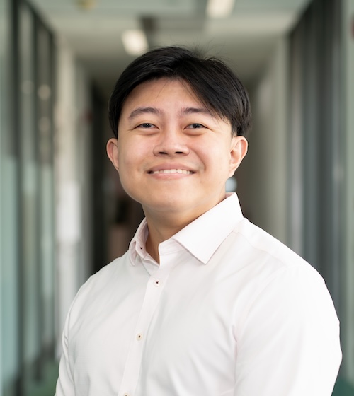 Cheong Hong Xian (Customer Service Coordinator, Electronics & Home Appliances Industry) Cheong Hong Xian